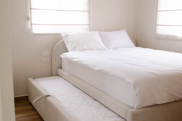 Bedroom 3 with open trundle
