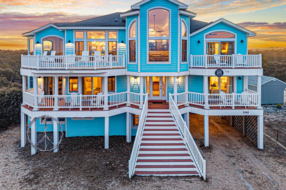 Front of the house (check out the peace sign!)