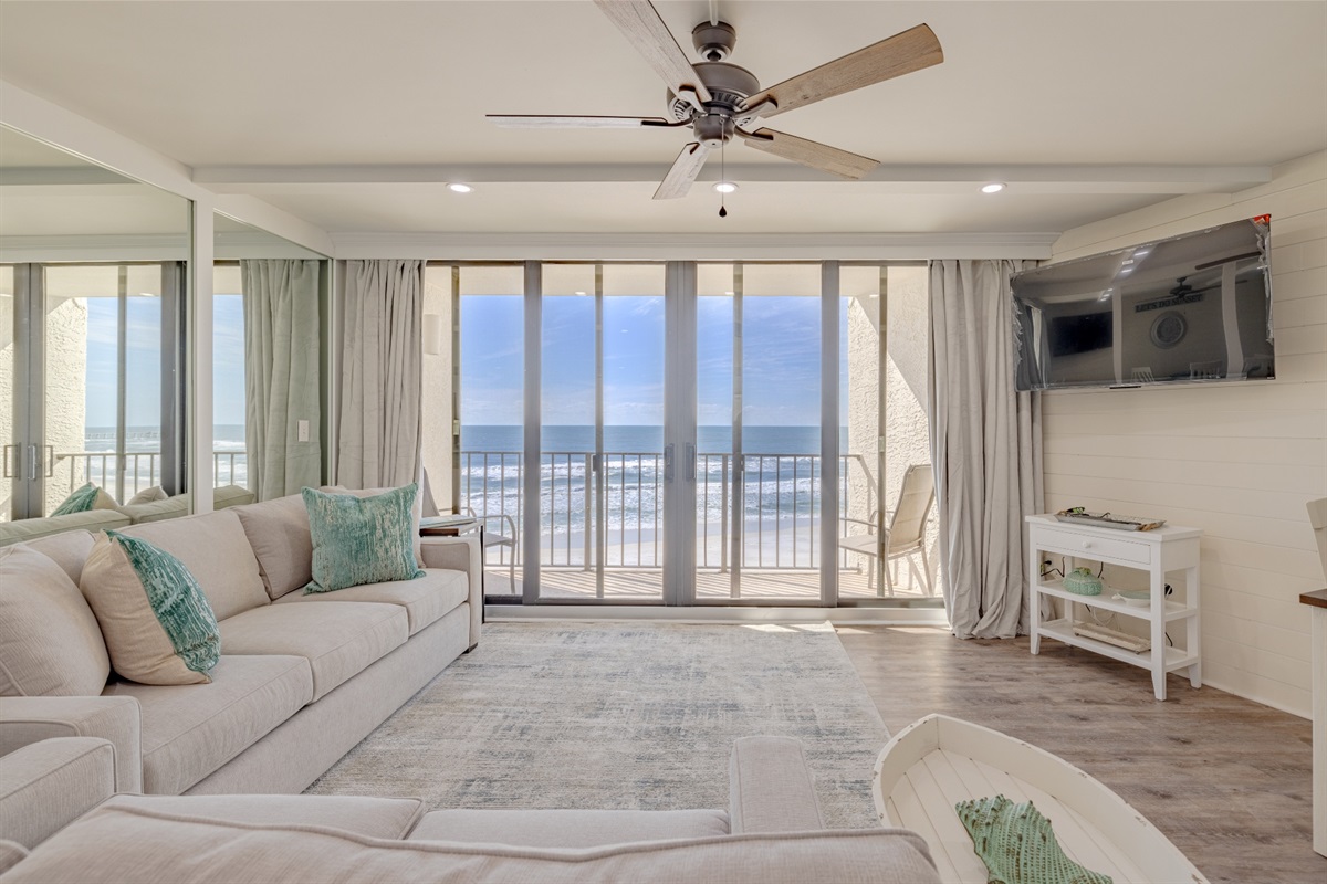 Living area balcony access