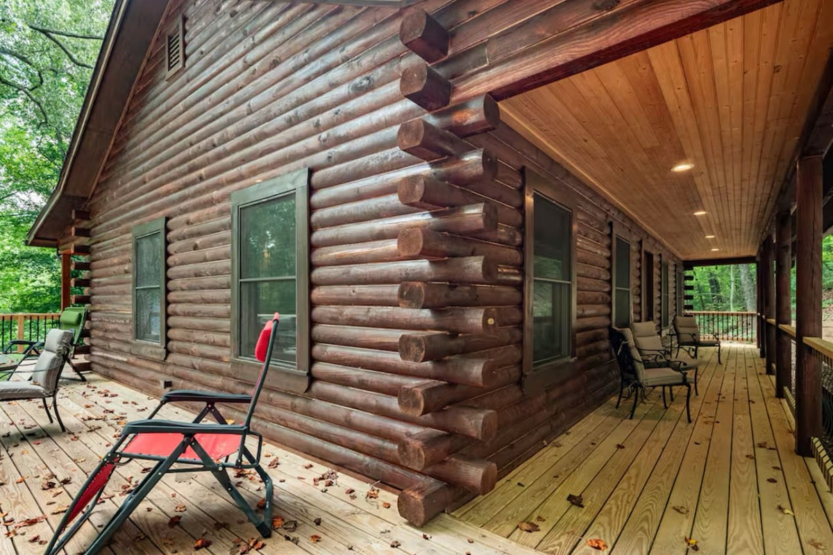 Wrap around deck of the cabin