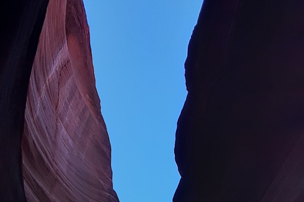 peekaboo slot canyon (red canyon)