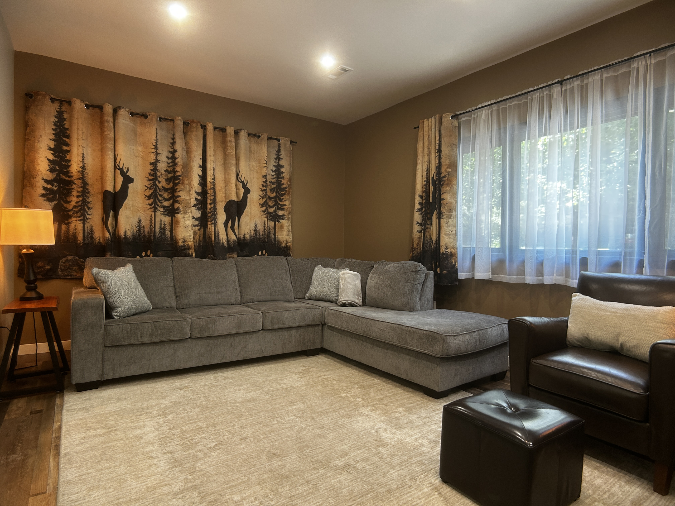 Full living room can seat up to 8 people.
