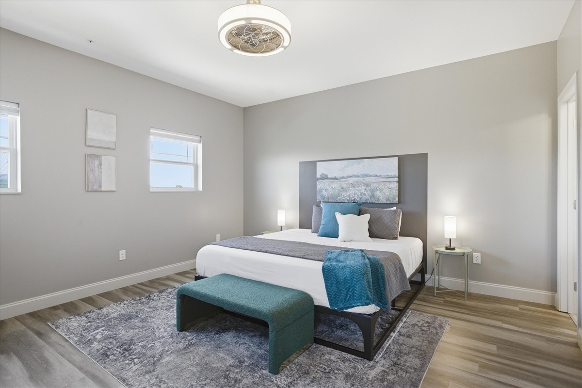 Cool tones set the mood here—calm, quiet, and easy on the eyes. It’s the kind of space that helps you slow down the second you walk in.