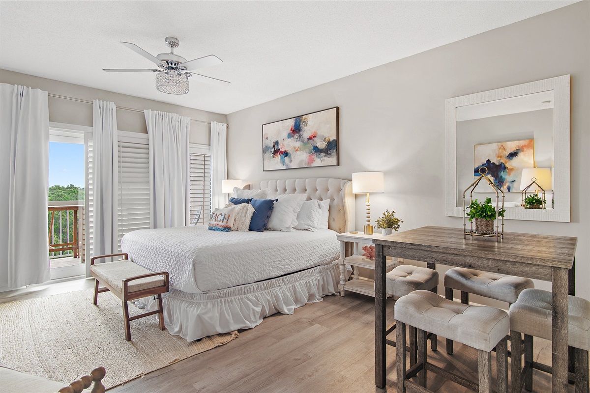 Tops'l Summit 405A's Bedroom with King Bed, Twin Sleeper Chair, Patio Access, Smart TV, Kitchenette, Private Remodeled Bathroom with Walk in Shower (sleeps 3)