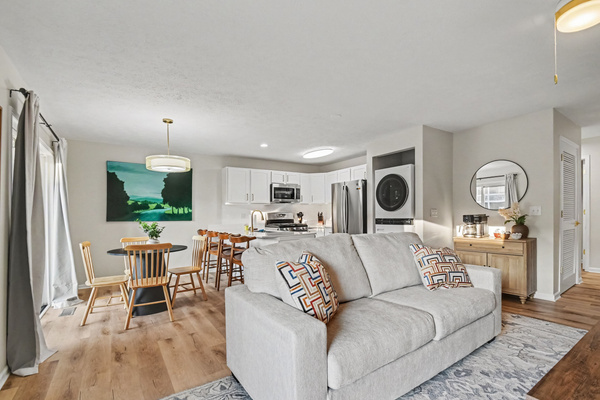 Game Day Luxury | 2BR/2BA Condo Near Notre Dame | Private Bal, photo 7