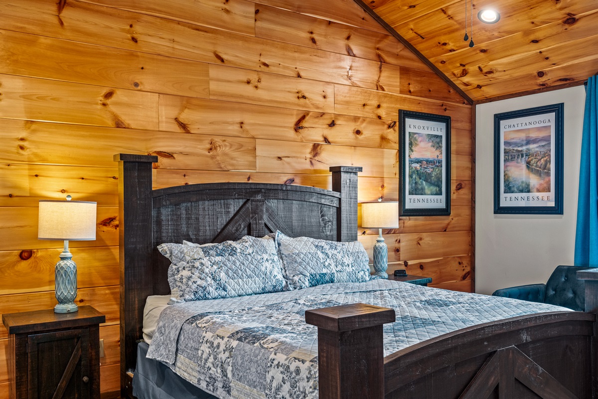 Top level King Bedroom 2