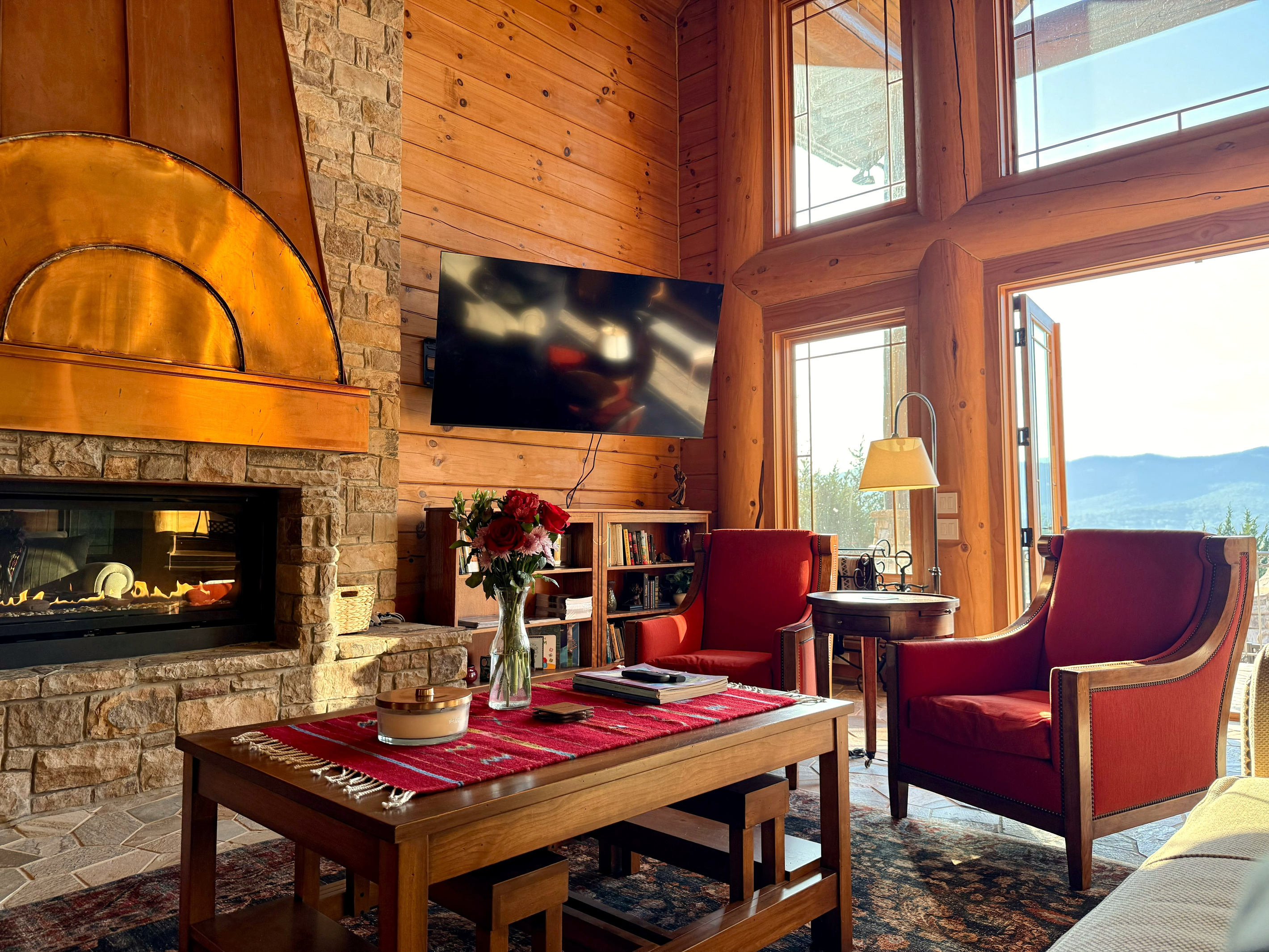 Open floor plan and bright living room offering stunning views.