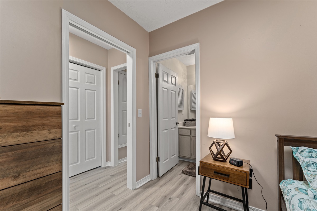 bathroom for bunk bedroom