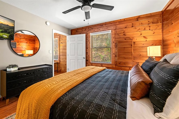 King bed Room: Step Free Access