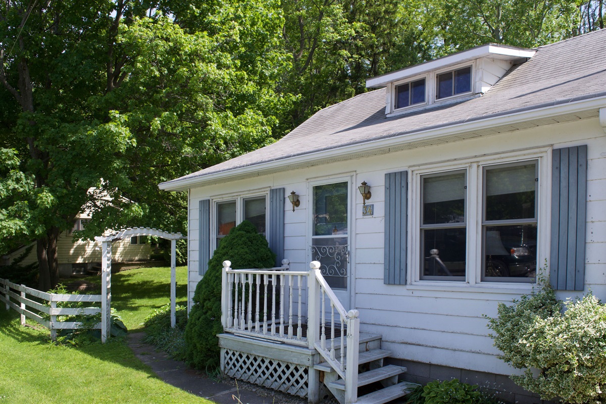 607de8df24e449baa6ede1df22812b32 Large