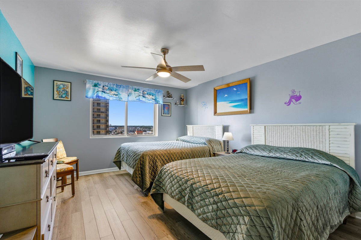 3rd bedroom with 2 queens