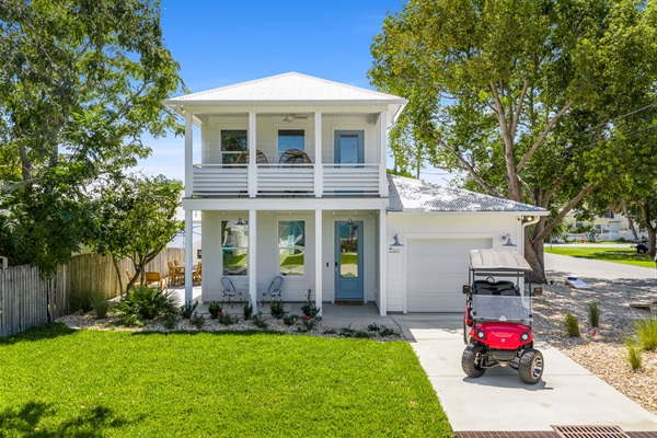 Welcome to the house of your dreams! Let our home be the base for a perfect Panama City Beach visit.