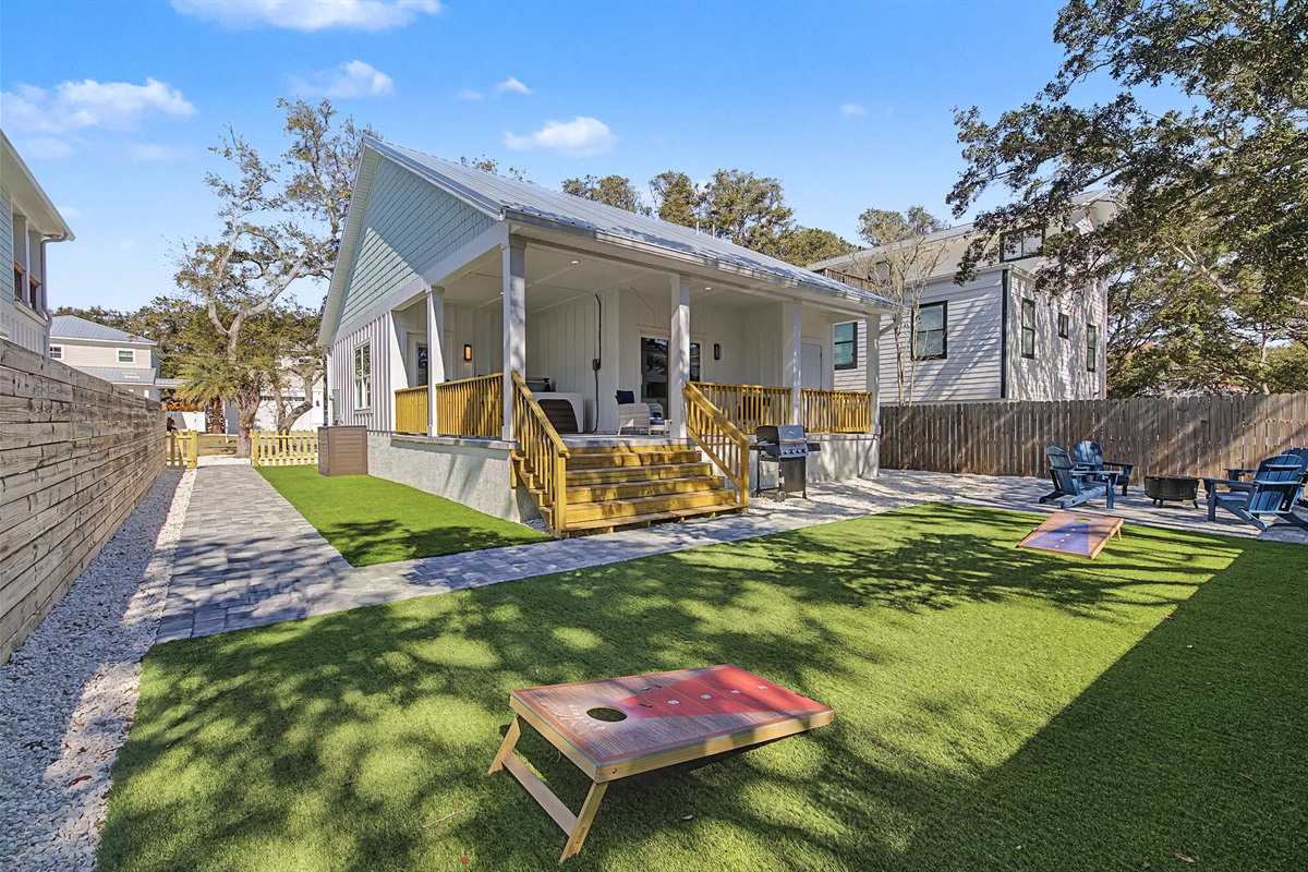 enjoy a private fully fence yard