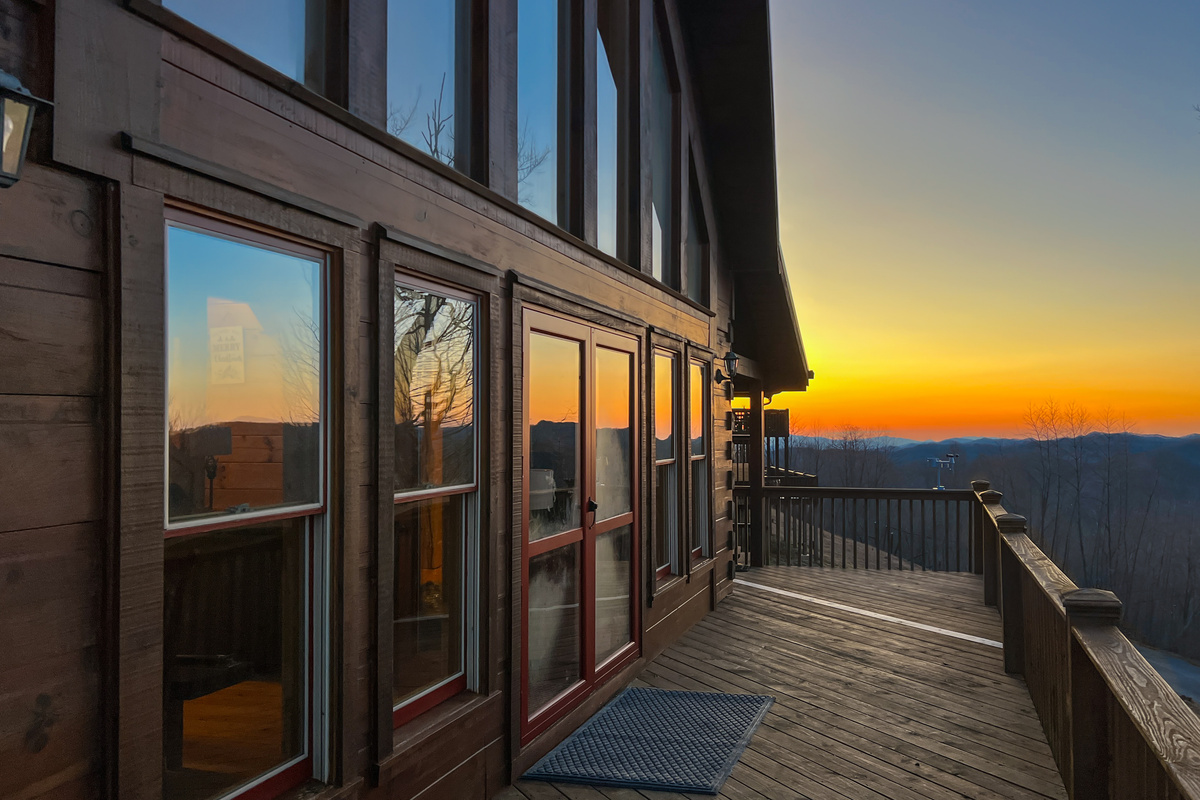 Mars Hill Haven at sunset, a spacious mountain cabin tucked high in the Scenic Wolf community near Hatley Pointe.