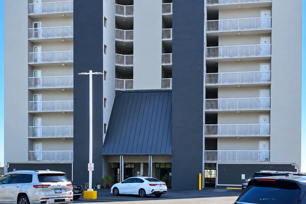 Front side of Castaways building