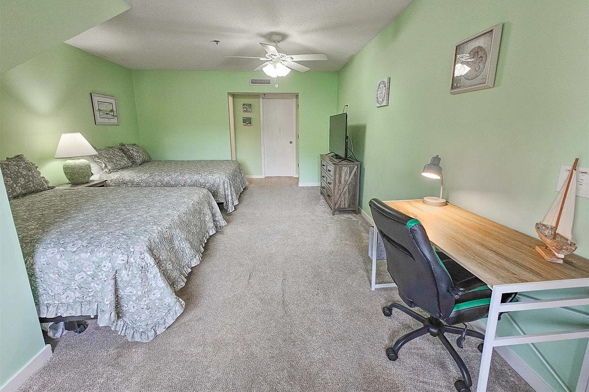 2nd Bedroom - Workspace