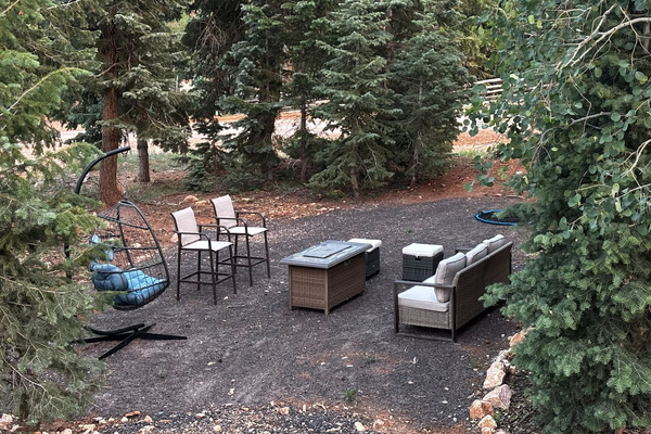 During warmer months, we move the patio furniture to enjoy the fire under the stars ✨ 