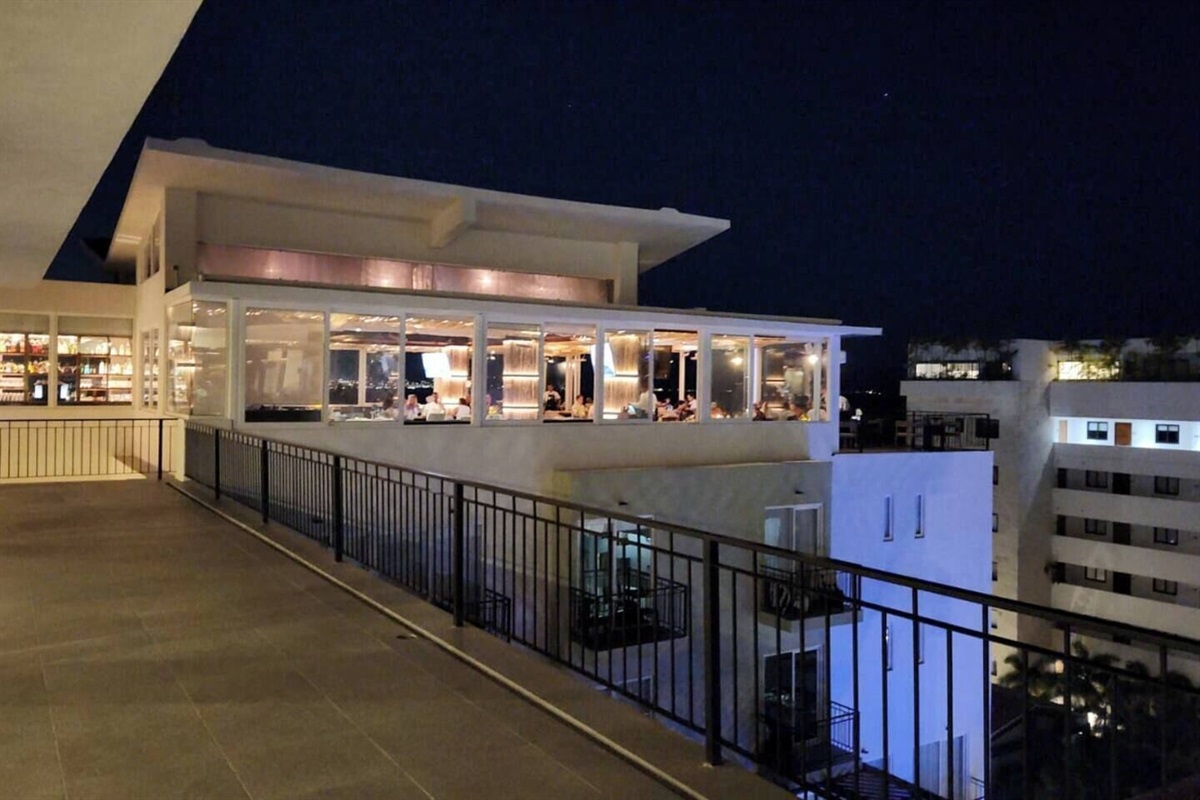 Meet Meat sky view restaurant 