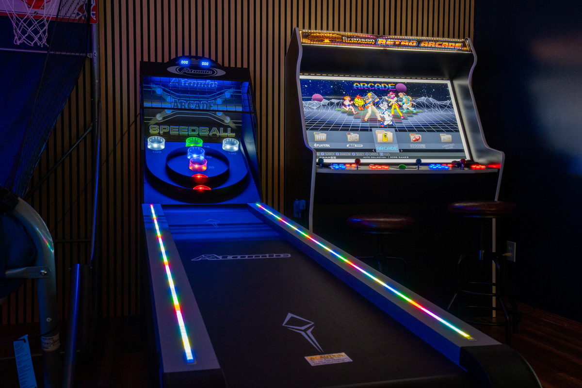 Amazing Arcade Room