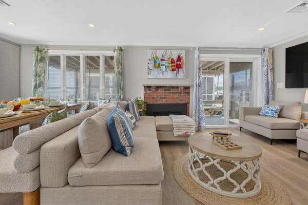 Gather with your group in a comfortable coastal-inspired space with generous seating.