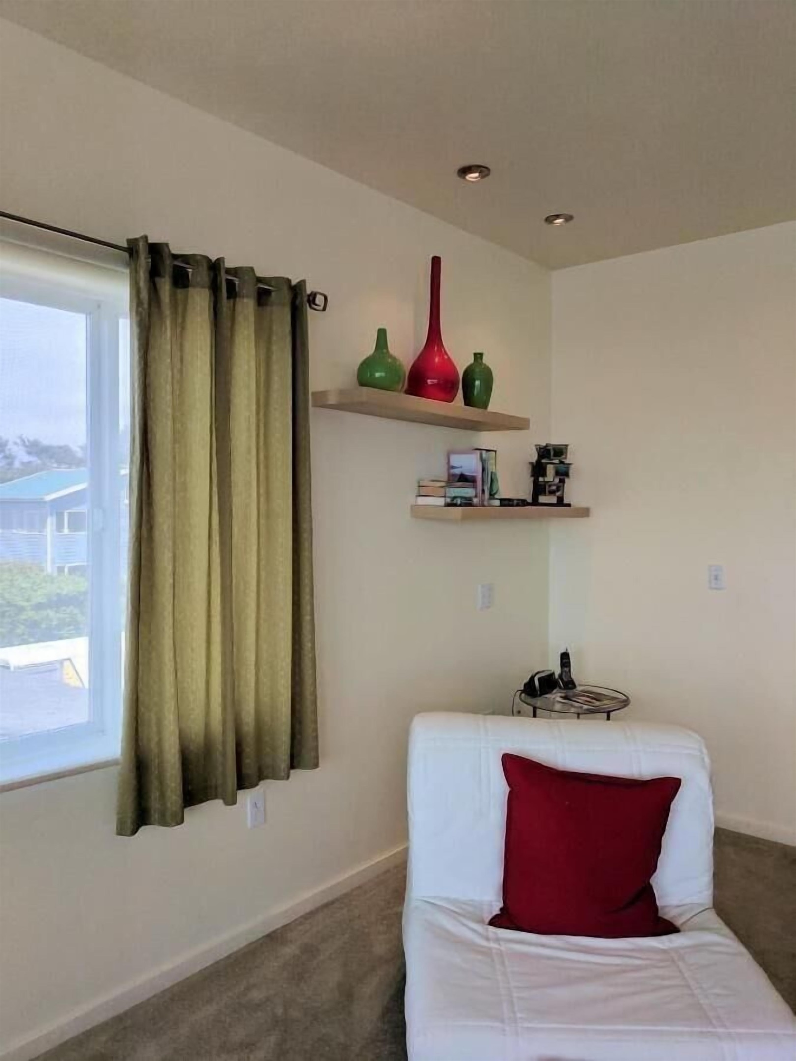 chair that turns into twin bed for children