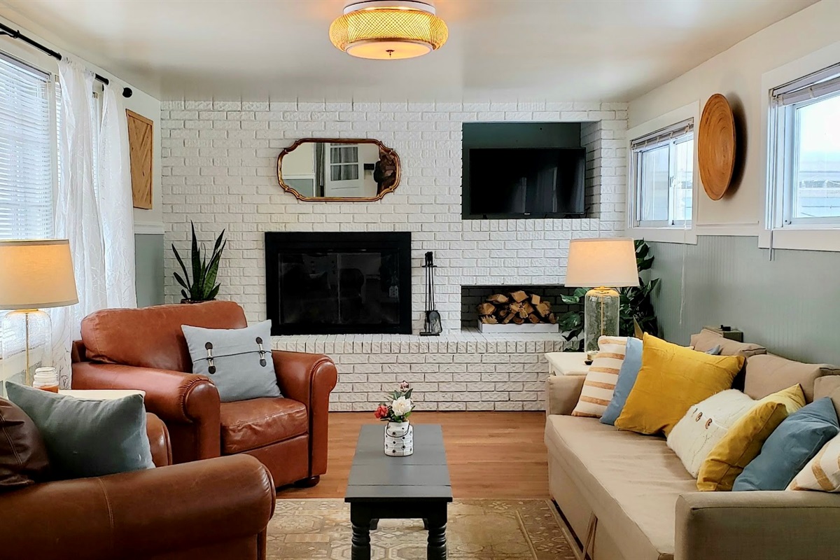 Old Lake House - Queen Sleeper Sofa