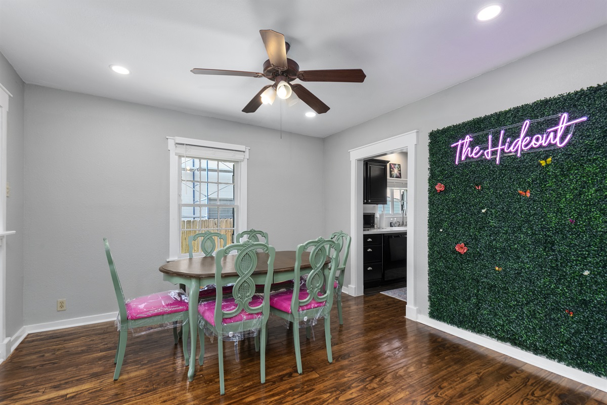 61132d98f9b846ee907a66353b64e0c2 Large | Beachhouse | Texas | TX | Vacation Homes | Galveston | Crystal Beach | Kokomo | Breezy Days | Beachfront Elegance | Sunrise Serenity | Southern Sands Property Management, LLC