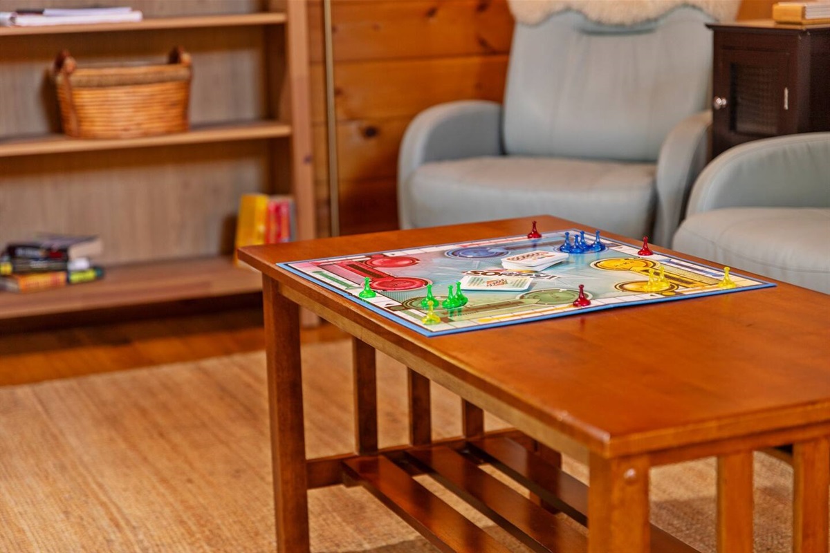 Spend quality time reconnecting with your crew and enjoy an assortment of board games, card games, puzzles and more!
