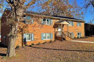 Crewe Corner · Apartment C — Crewe Corner · Apartment C, Crewe, Virginia