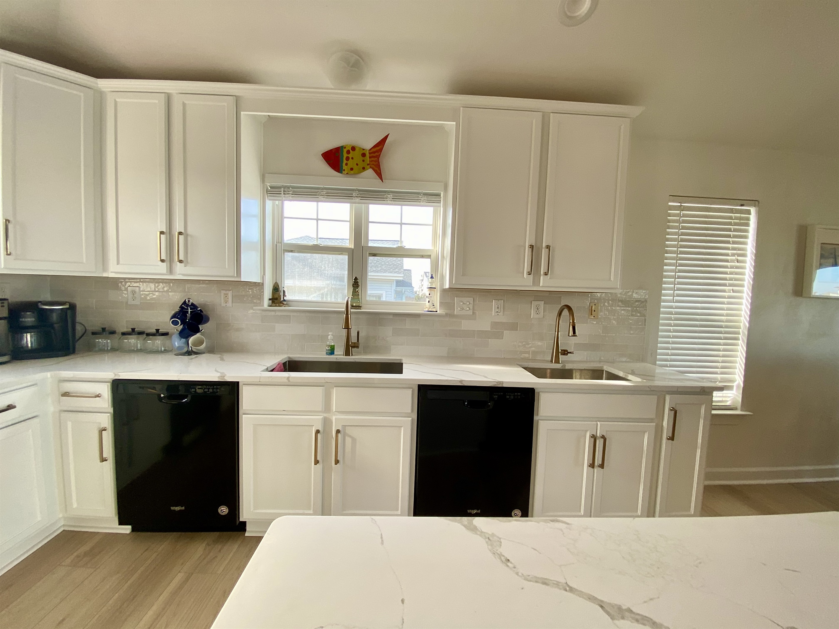 That's right, double sinks and double dishwashers to get clean faster