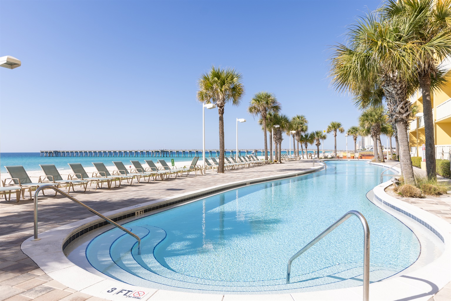 Gulf-Front Resort Pool