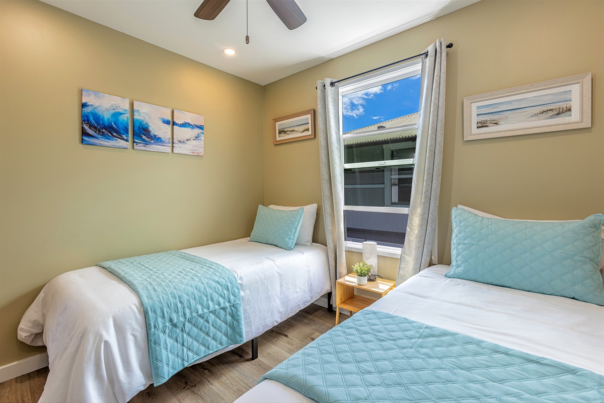 2 Twin Beds, Ceiling Fan and AC