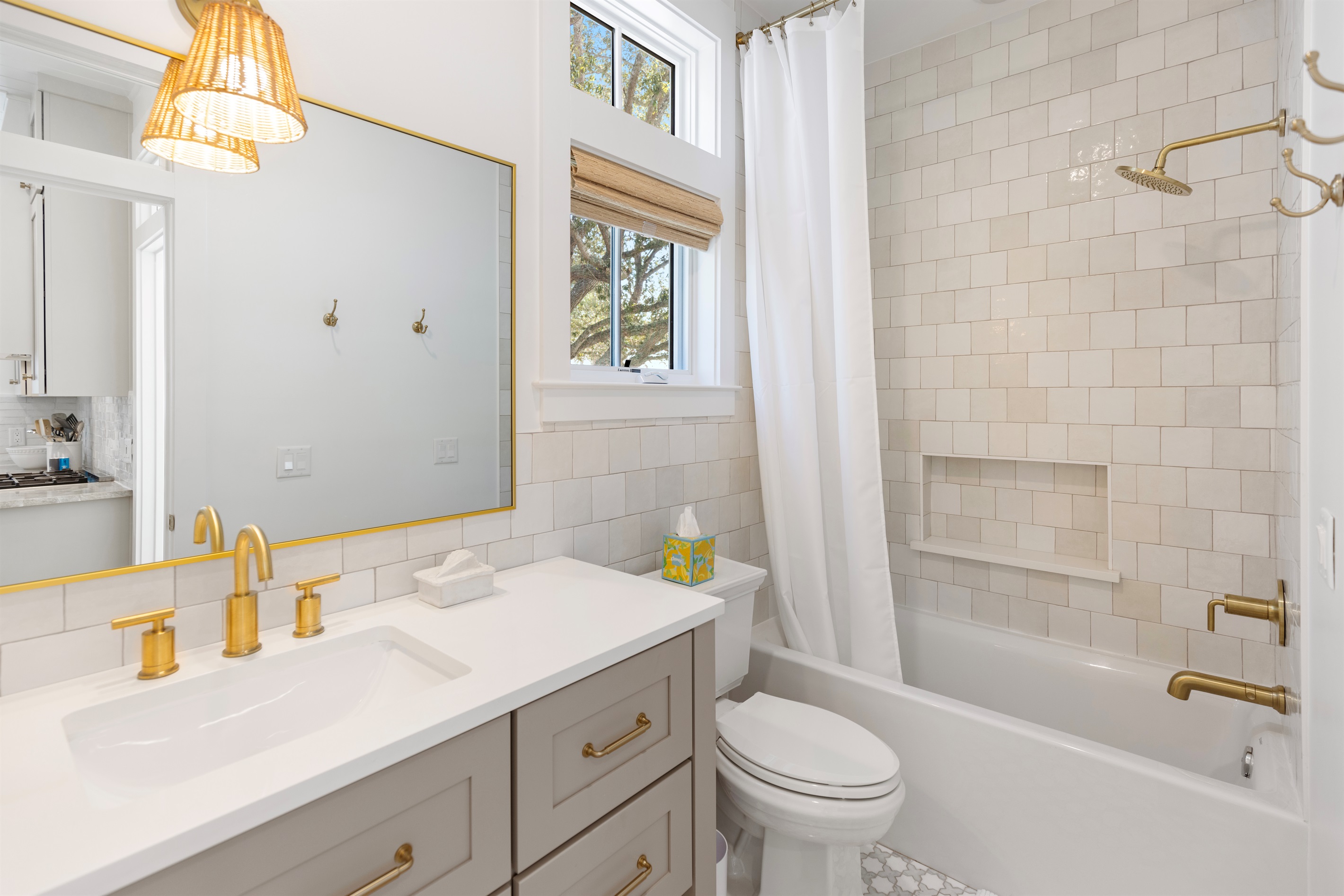 1st Floor Full Bathroom