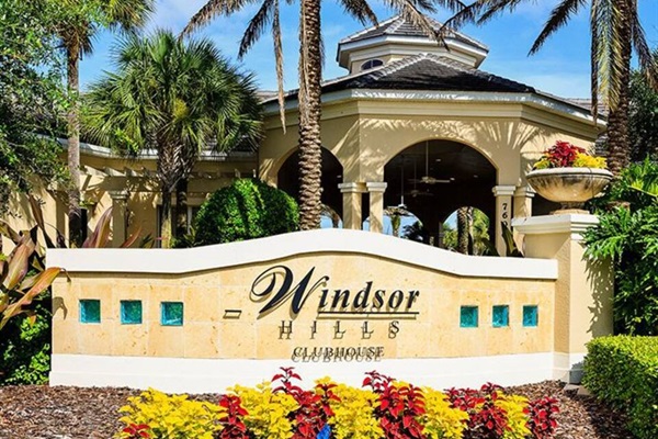 Windsor Hills 5-Star Resort is only 2 miles from Disney World!