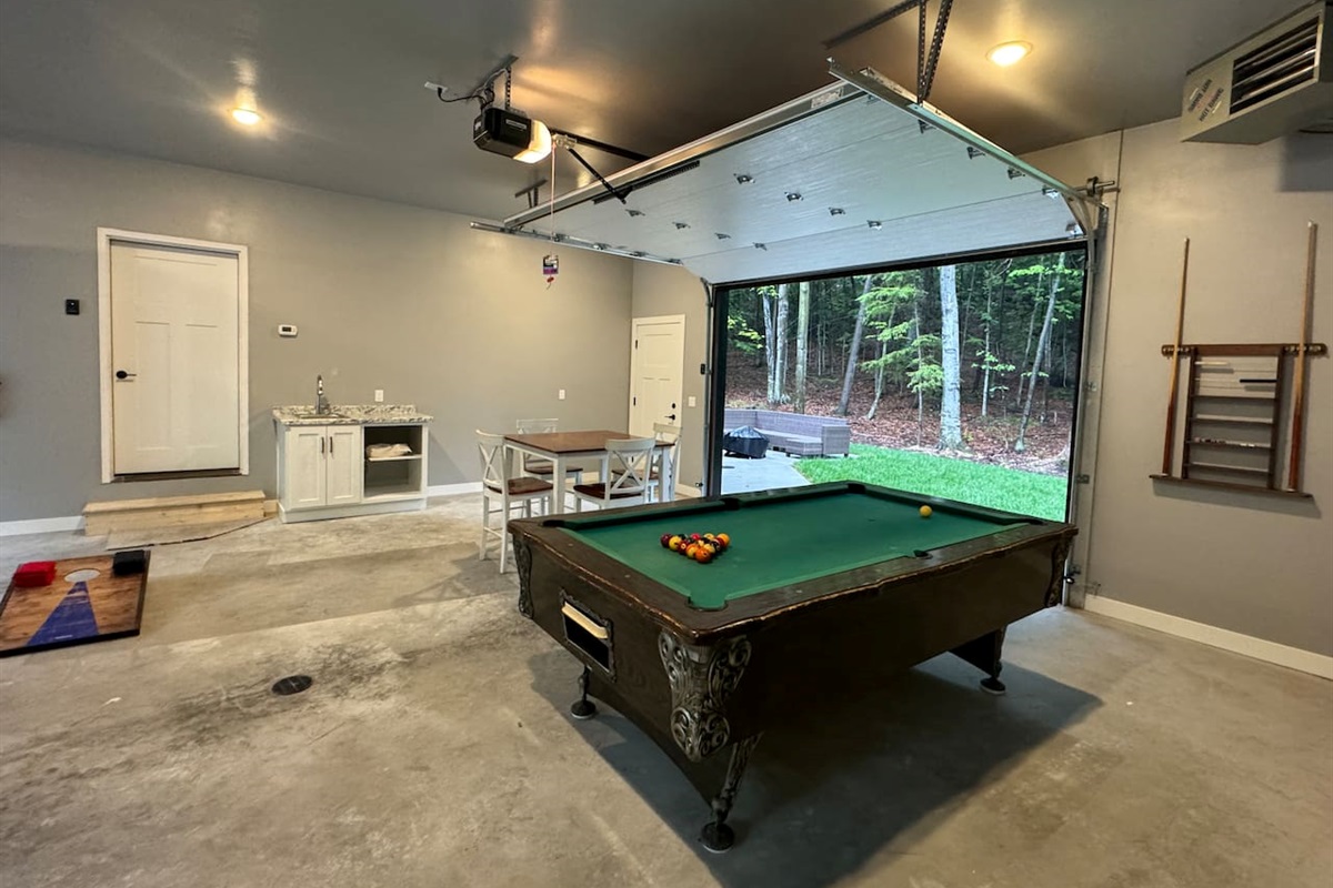 Garage/Rec Room