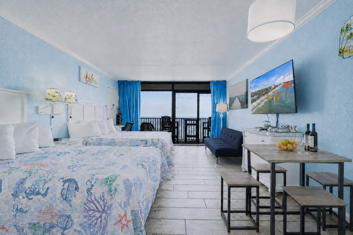 One bright, open space with the balcony calling from straight ahead. ⭐