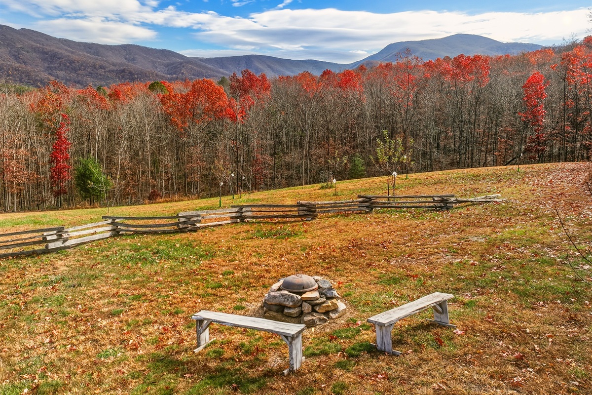 Gather around the fire pit in the evening—perfect for making s’mores, sharing stories, and enjoying the crisp mountain air.
