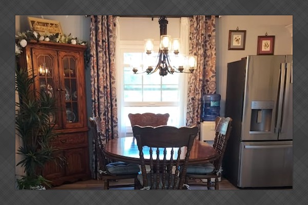 I love listening to the birds while sipping my morning coffee or enjoying breakfast at the table by the open window. The Whirlpool fridge includes a water dispenser and pull-out freezer, making it easy to stay refreshed throughout the day.