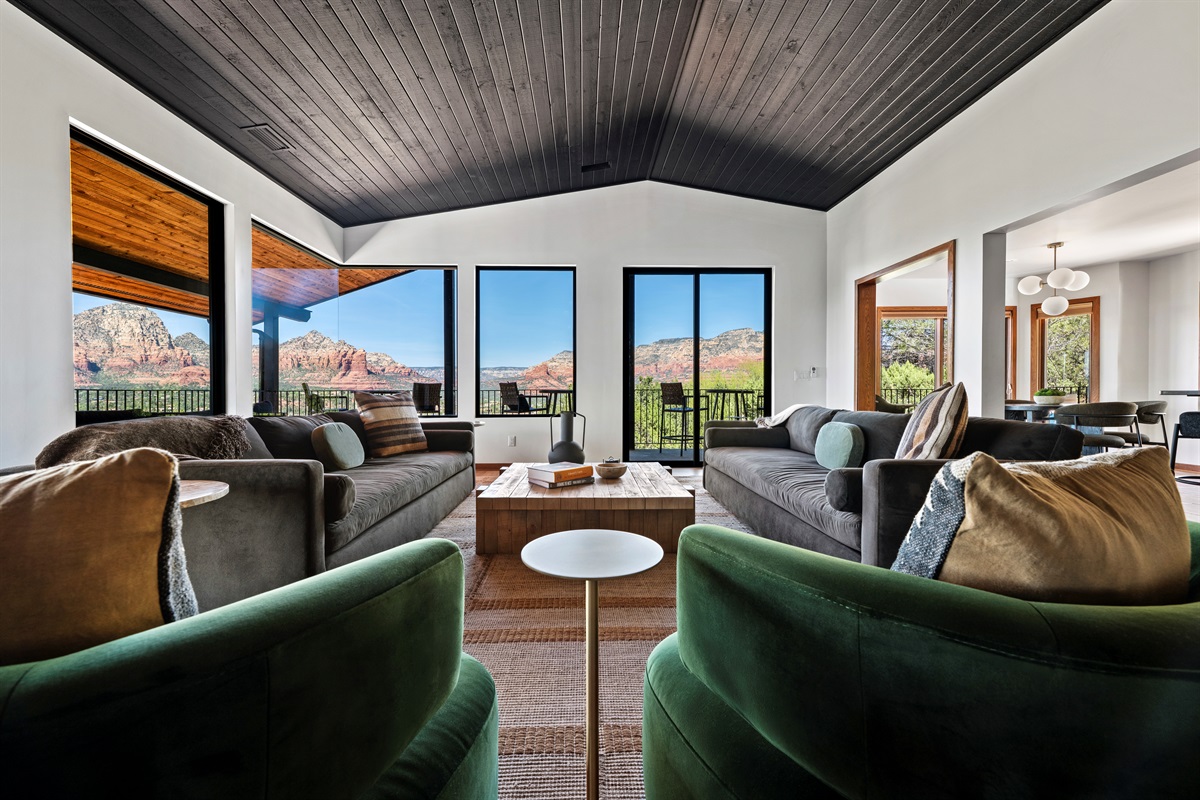 Designed for connection and comfort—with panoramic views from every angle.