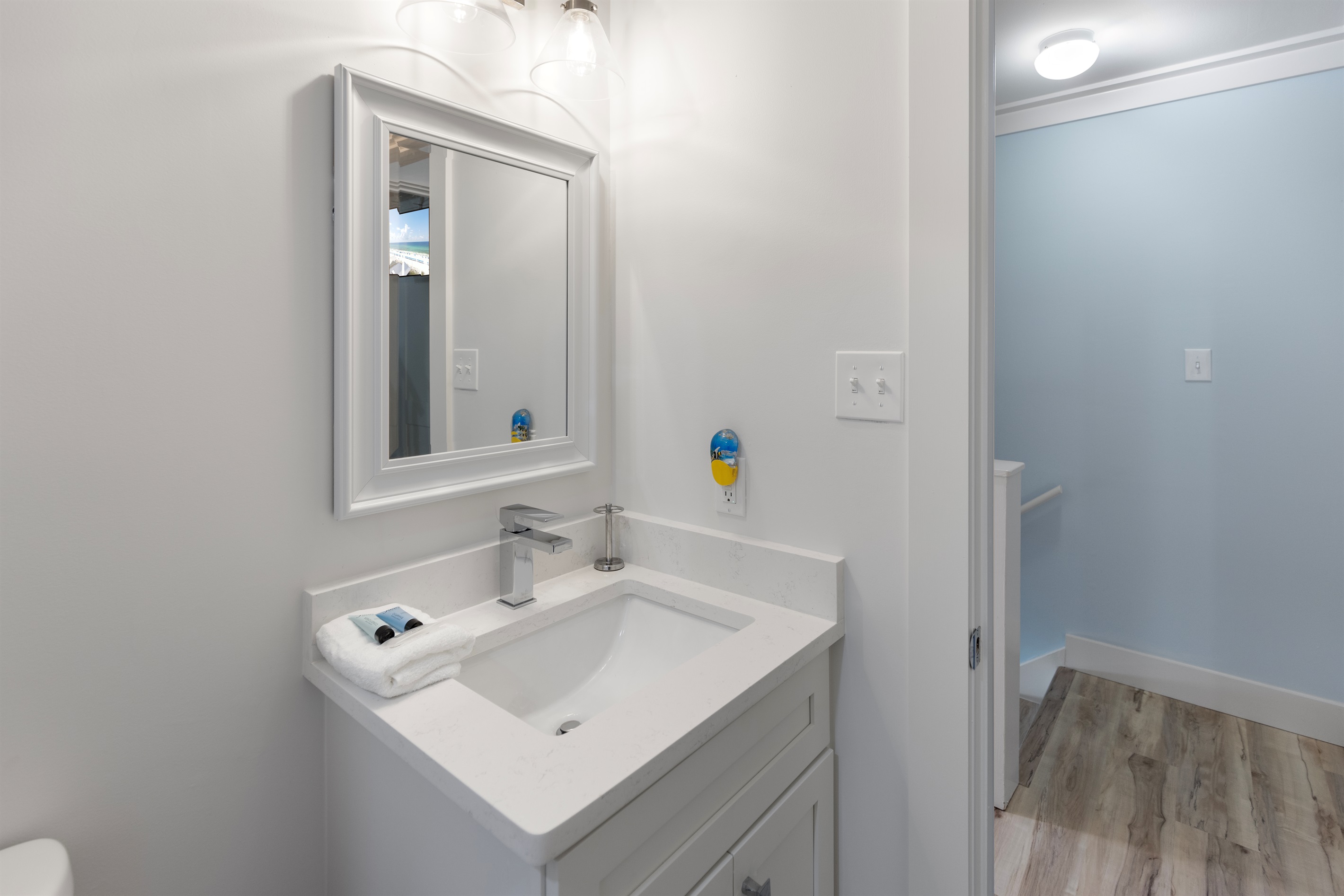 2nd Bathroom (Full)