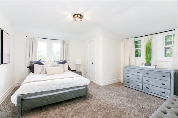 Freshly Updated 5BR2.5B 5min to ND Stadium, photo 14