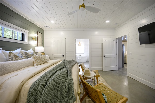 Ensuite bathroom in bedroom 1