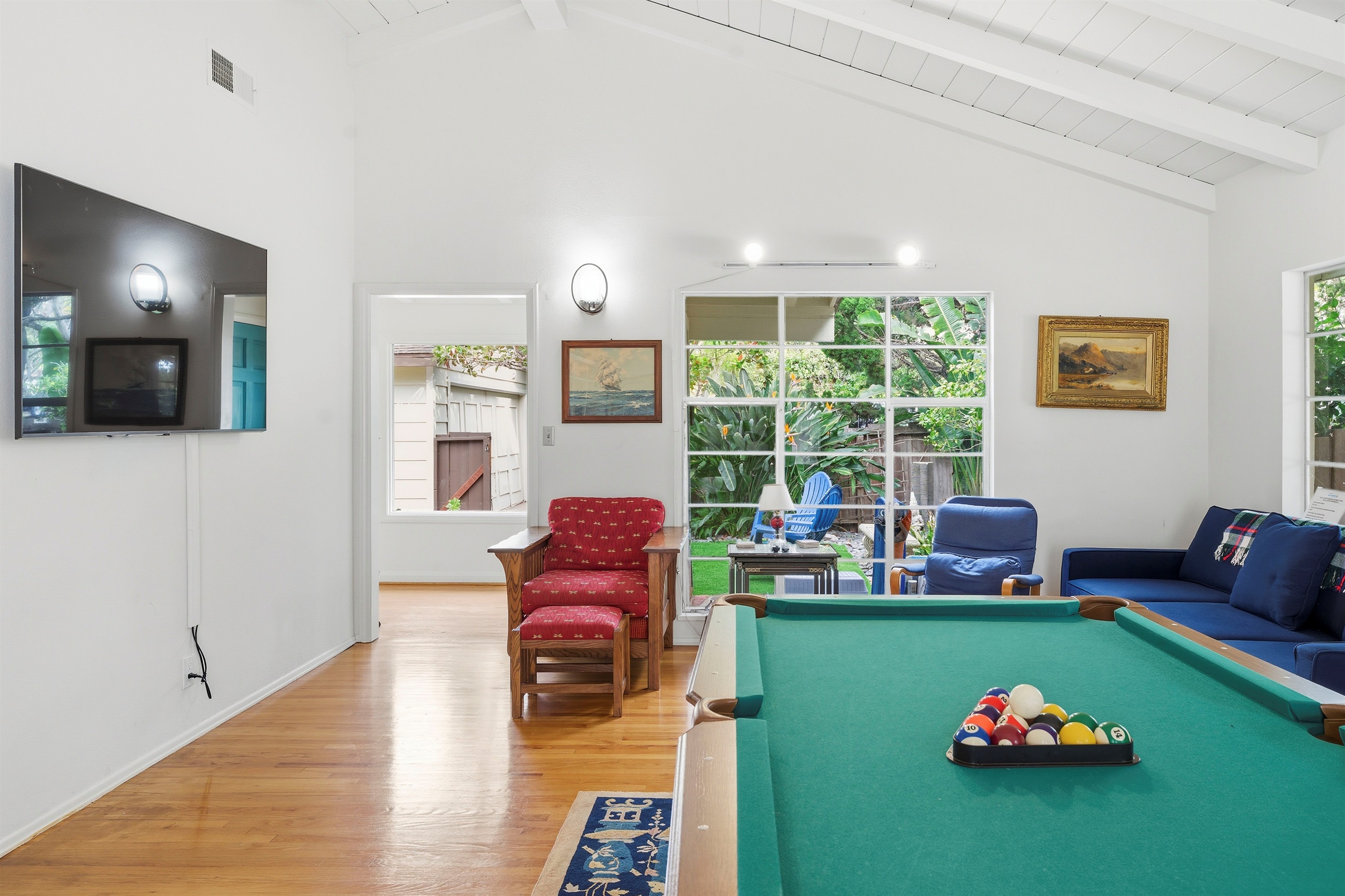 Game room - pool table