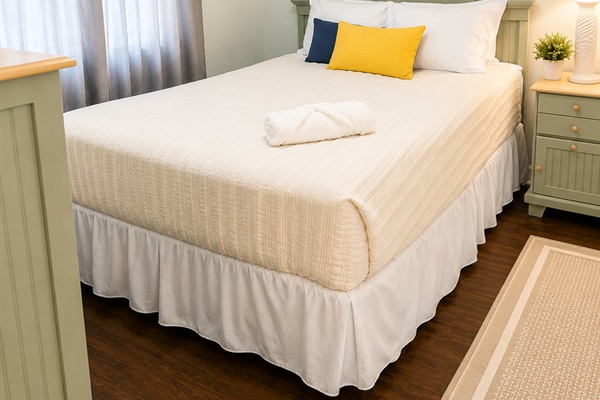 Bedroom 2 Queen