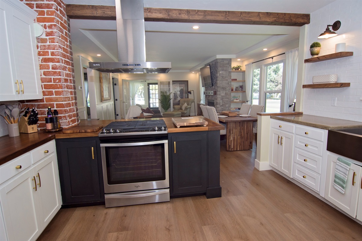 Kitchen - Gas stove