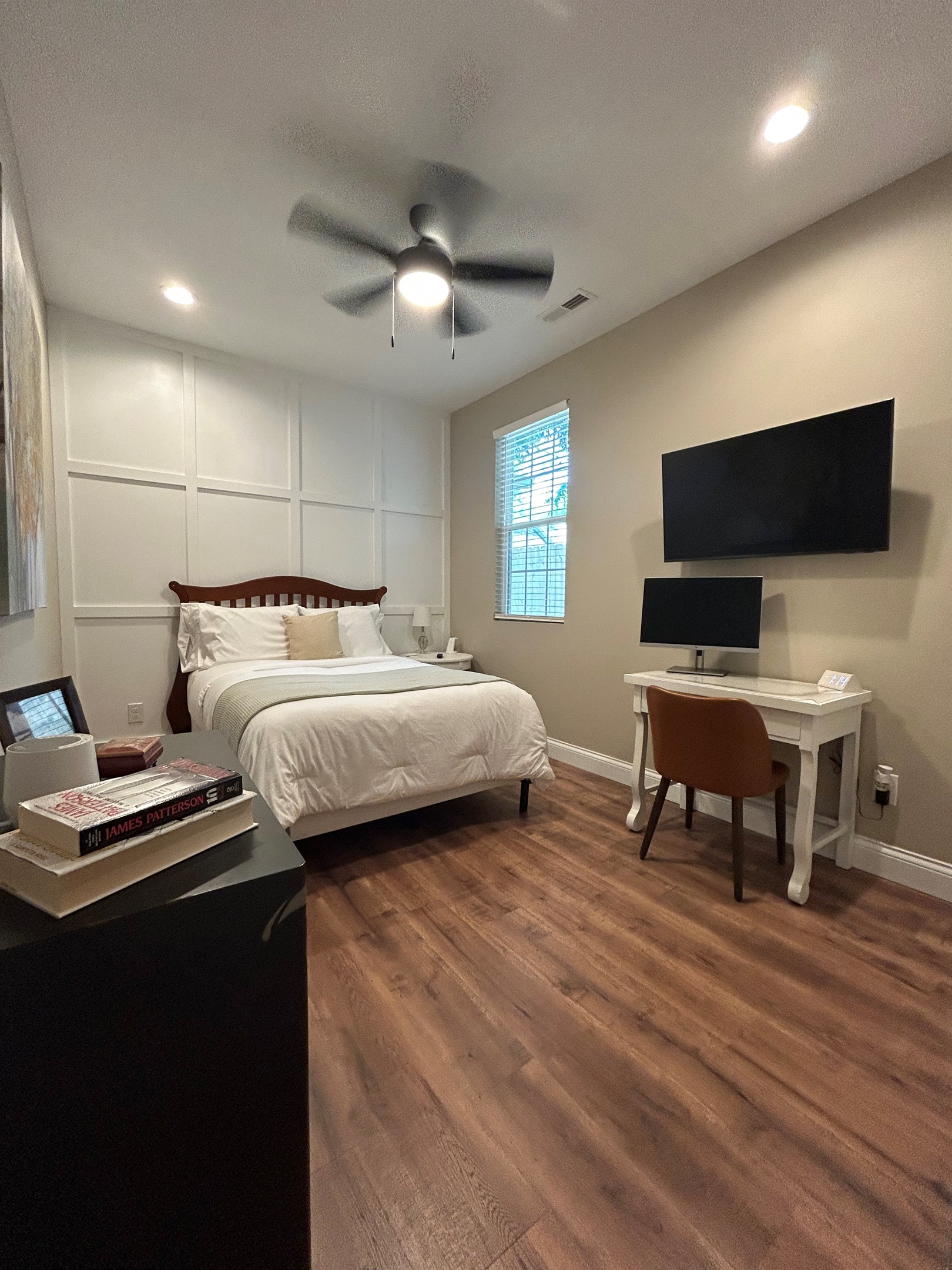 Secondary with queen bed and work station