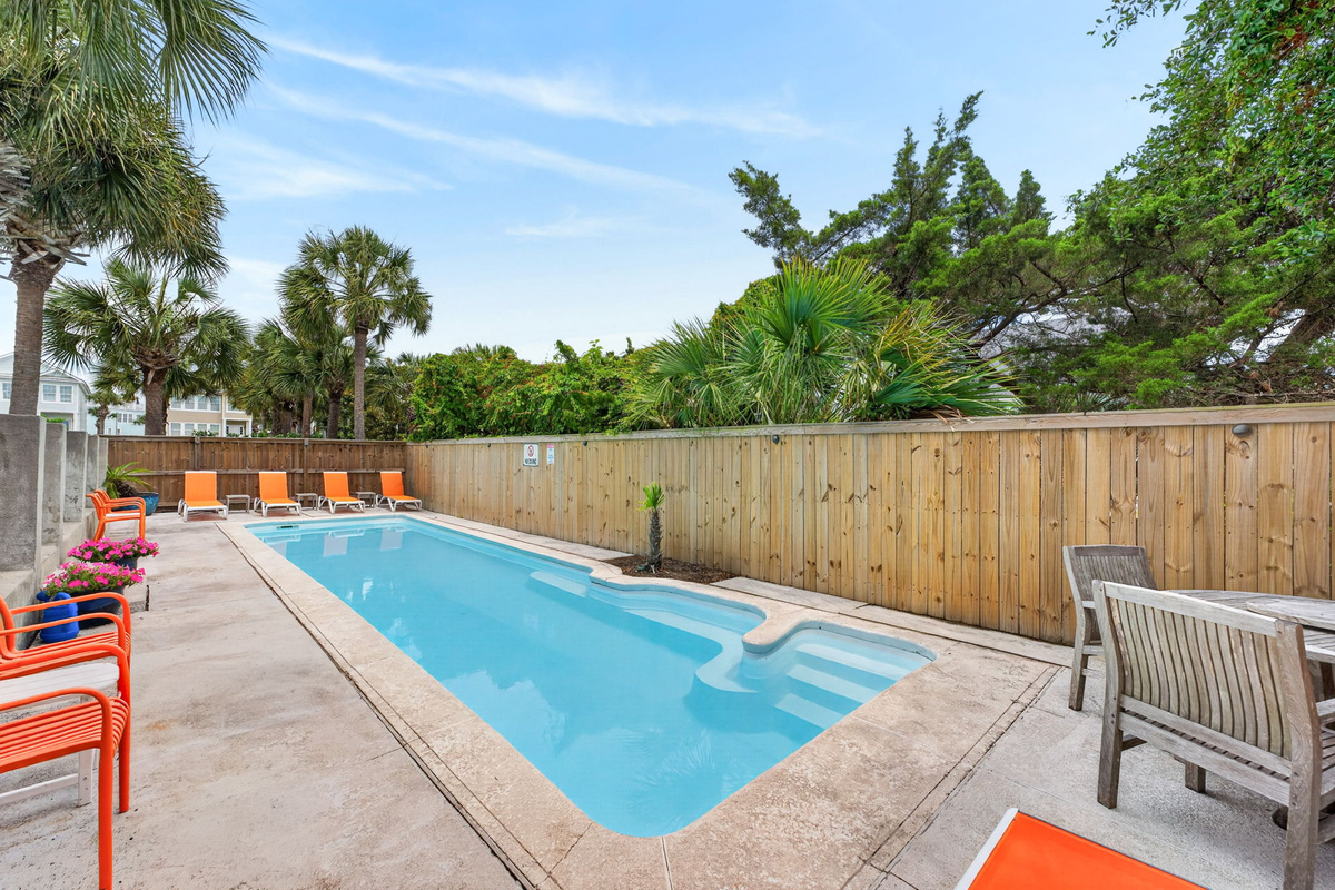 Pool | Twin Palms | 914 Carolina Blvd | Isle of Palms, SC | IOP Escapes
