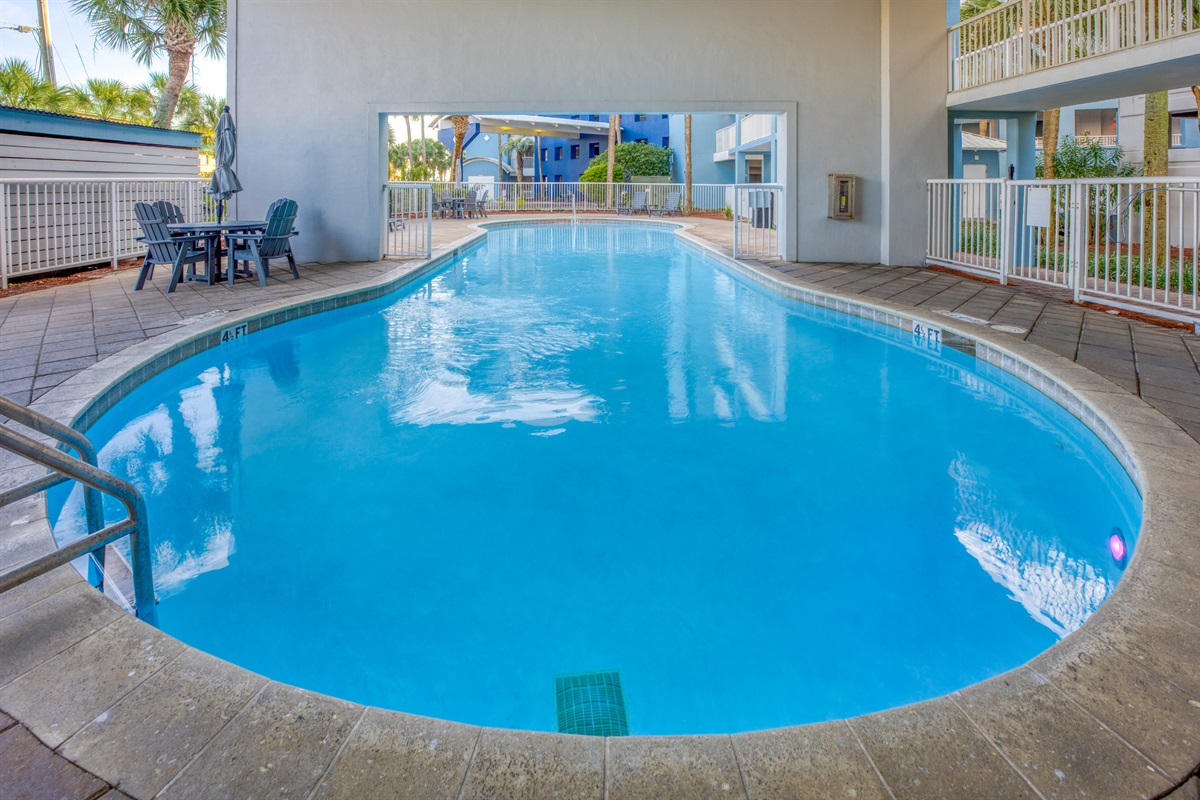 Indoor/Outdoor pool on beachside