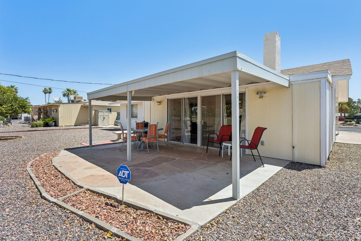 Classic Sun City Retreat | 2BR/1BA | Quiet Neighborhood — Classic Sun City Retreat | 2BR/1BA | Quiet Neighborhood, Sun City, Arizona — photo 27