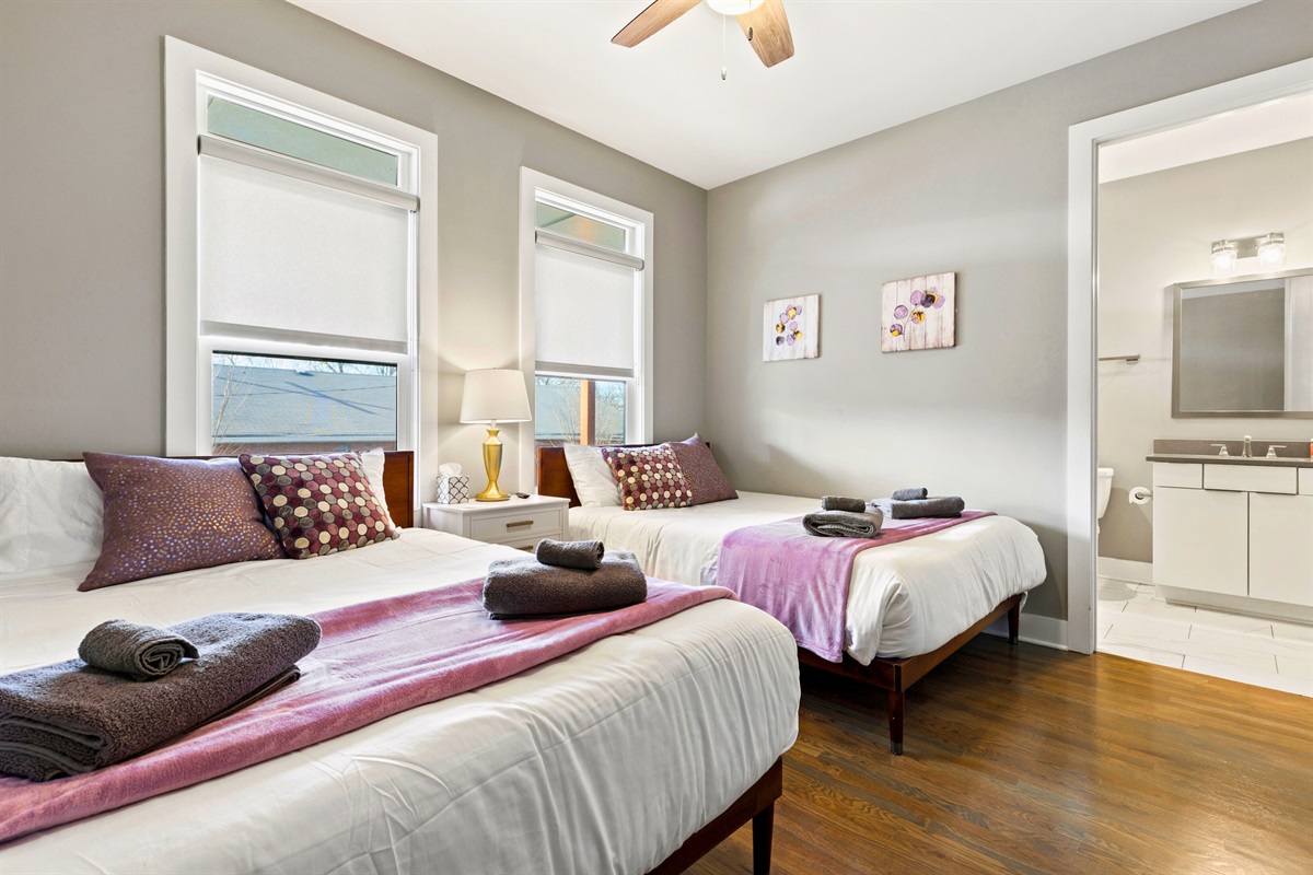 Sleep comfortably on the two luxurious queen beds at Casa Rosalie. ALL the bedrooms at the townhomes offer their own ensuite bathrooms!